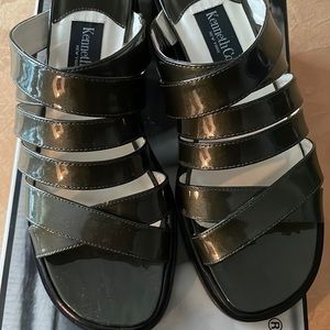 New women shoes vintage peweter 7.5 never worn